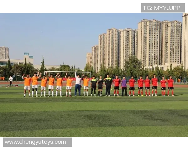 成都足球队默契配合探讨:提升球队战术与团队精神的关键因素 成都足球队默契配合探讨:提升球队战术与团队精神的关键因素